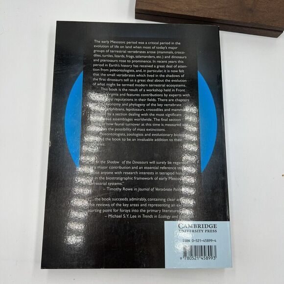 IN THE SHADOW OF THE DINOSAURS: EARLY MESOZOIC TETRAPODS By Nicholas C. Fraser - Picture 12 of 12